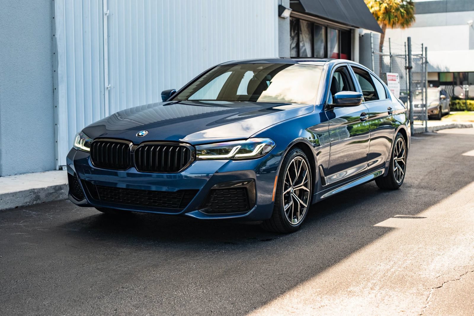 Used 2021 BMW 530i w/ M Sport Package RWD video 2