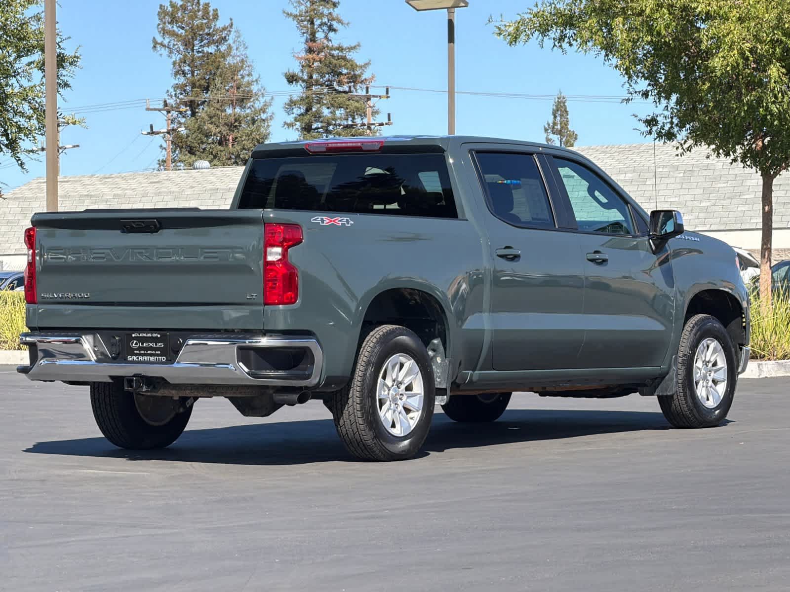 Used 2025 Chevrolet Silverado 1500 LT AWD/4WD image 2