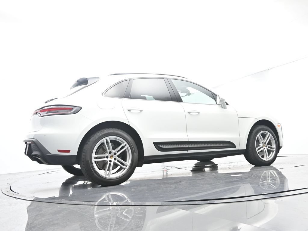 Certified 2022 Porsche Macan AWD/4WD image 51