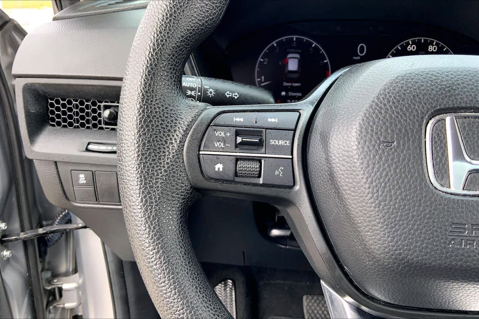 Used 2023 Honda CR-V LX image 23