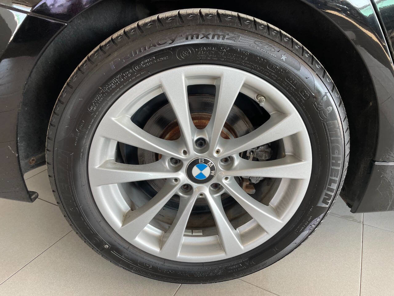 Used 2017 BMW 320i xDrive Sedan image 12