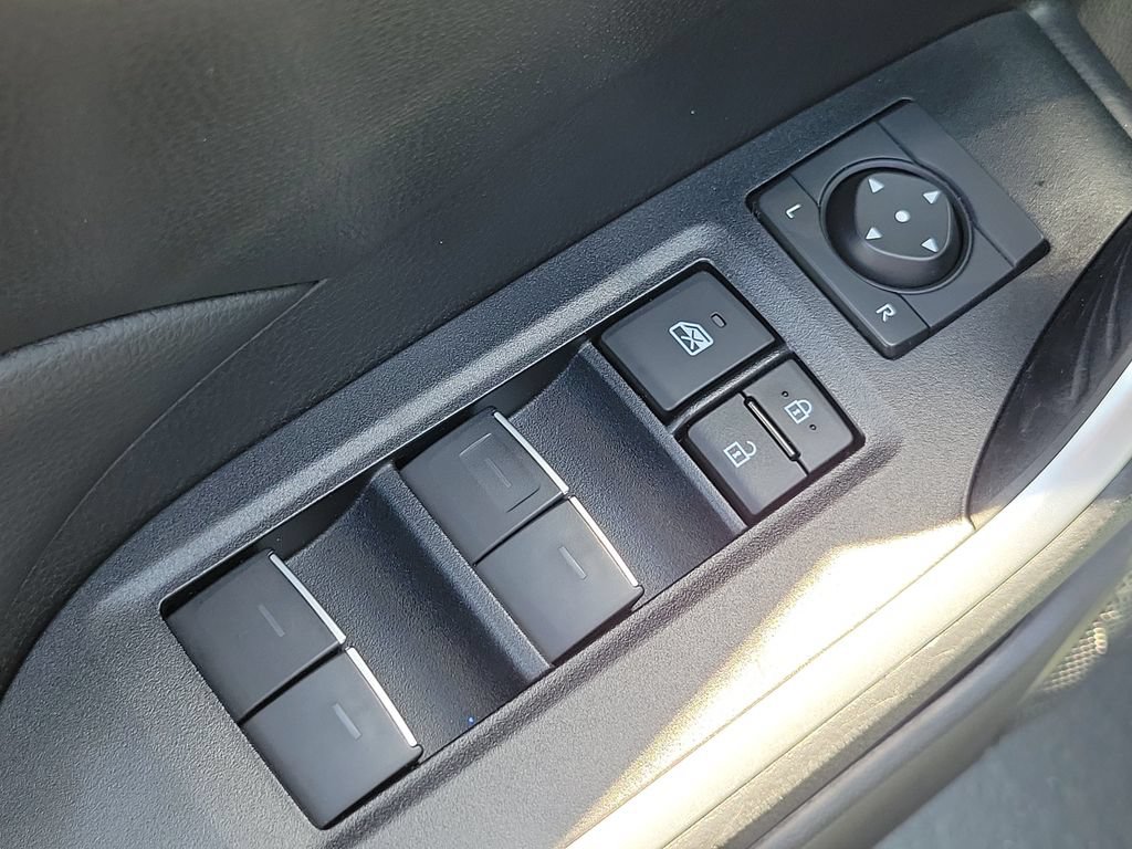 Used 2022 Toyota RAV4 XLE Premium FWD image 23