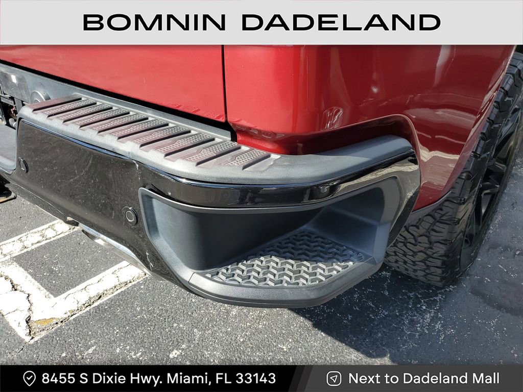 Used 2020 Chevrolet Silverado 1500 LT Trail Boss image 9