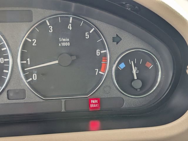 Used 1997 BMW Z3 2.8 RWD image 24