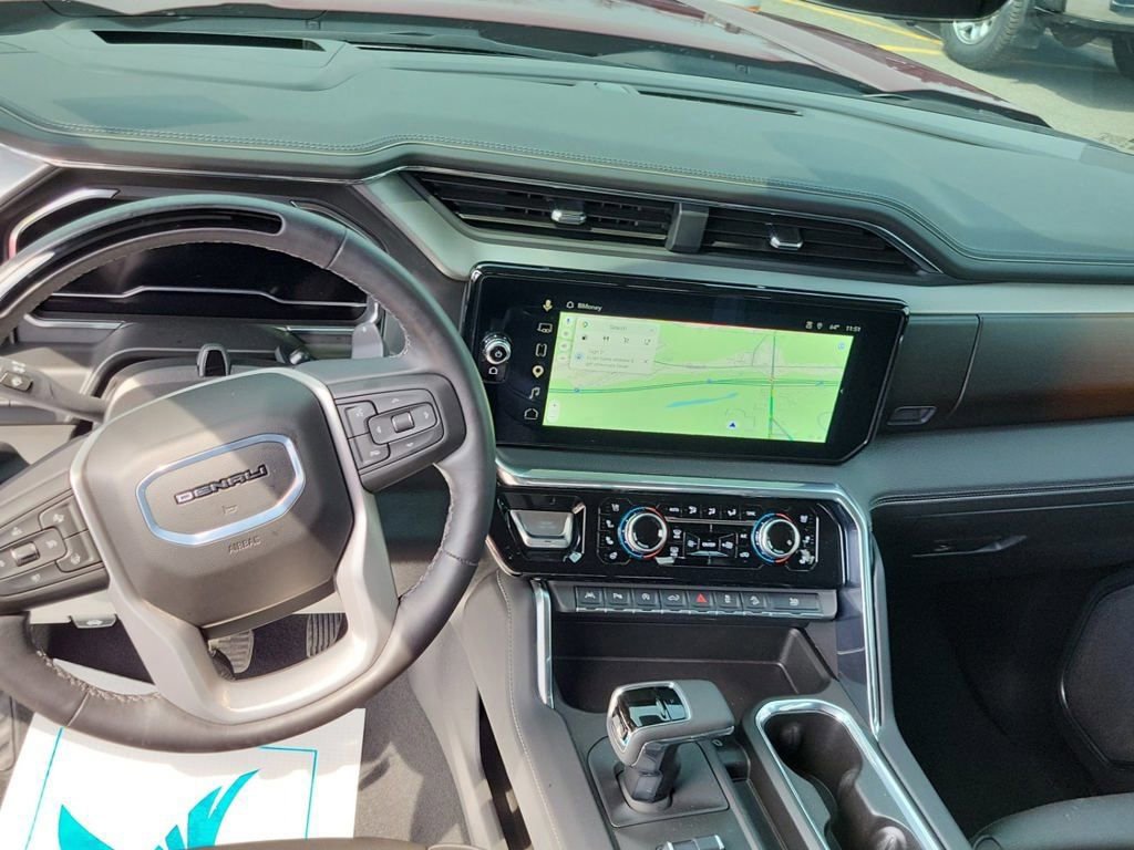 Used 2024 GMC Sierra 1500 Denali image 9