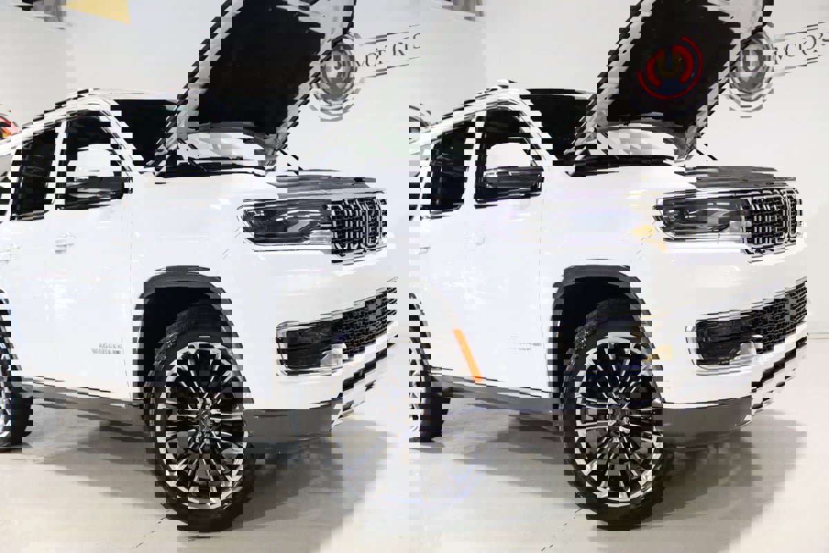 Used 2022 Jeep Wagoneer Series III w/ Premium Group I image 83