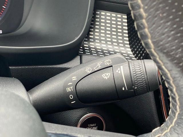 Used 2021 Volvo XC40 T5 R-Design w/ Advanced Package image 42