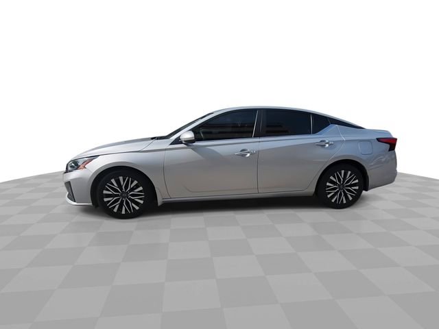 Used 2023 Nissan Altima 2.5 SV FWD image 5