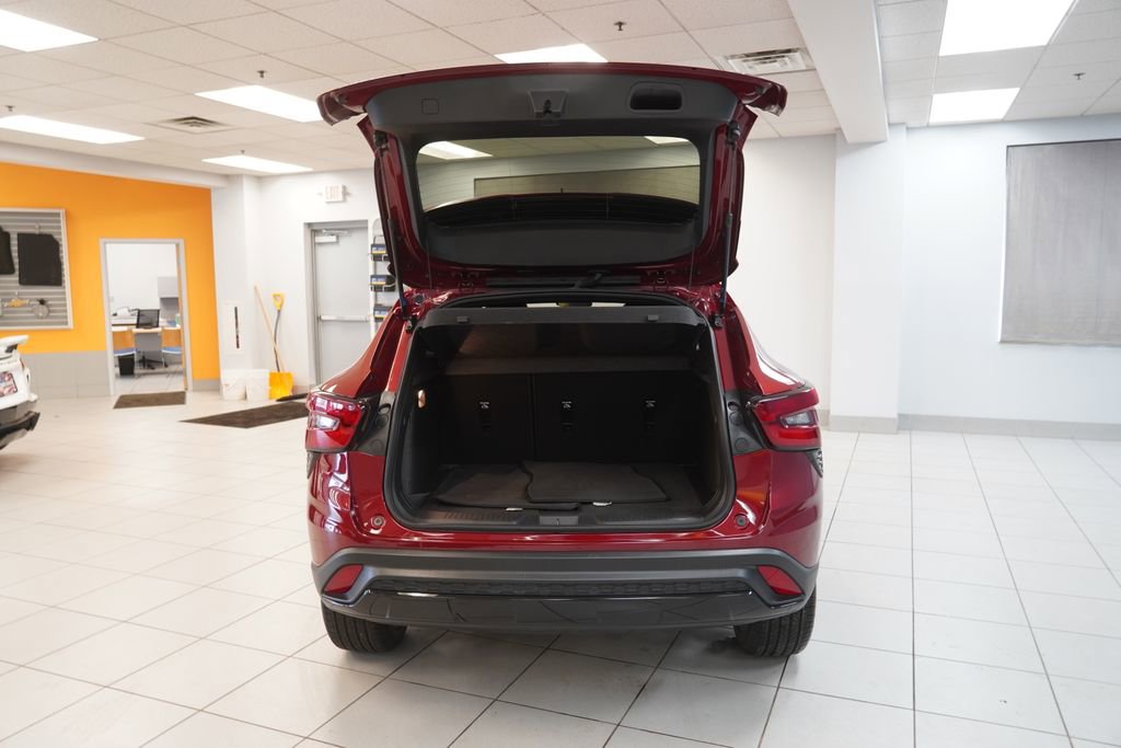 Used 2024 Chevrolet Trax RS w/ Driver Confidence Package image 9