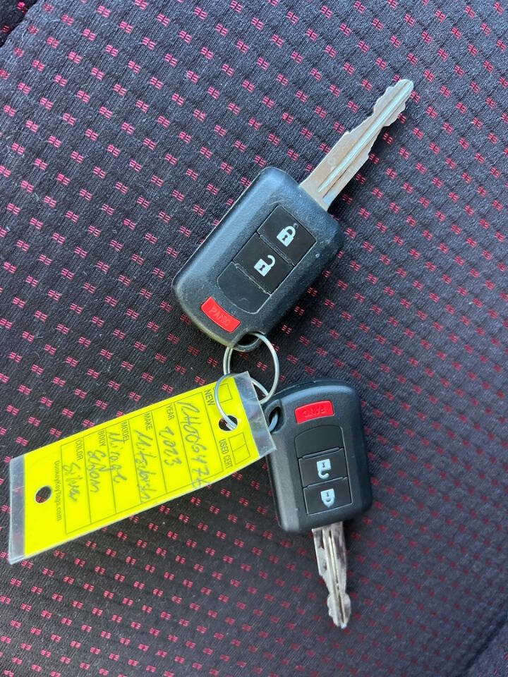 Used 2024 Mitsubishi Mirage Black Edition image 23