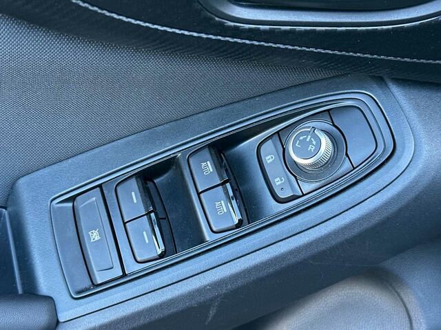 Used 2023 Subaru Crosstrek 2.0i Premium image 13