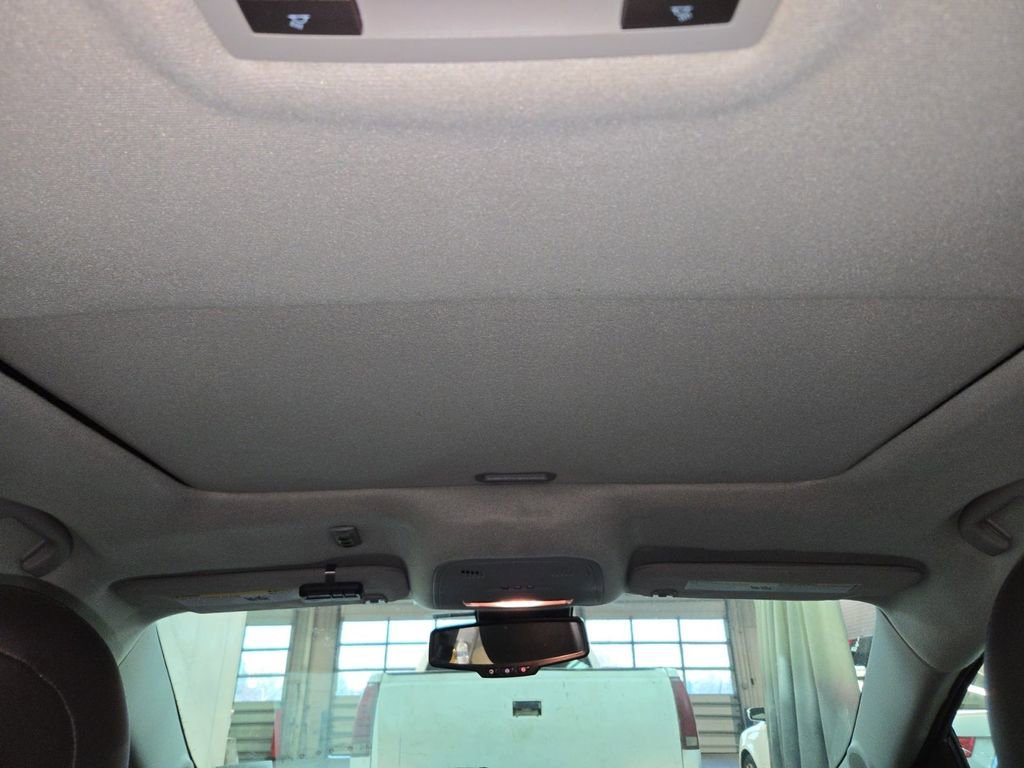 Used 2013 Buick LaCrosse Leather image 11