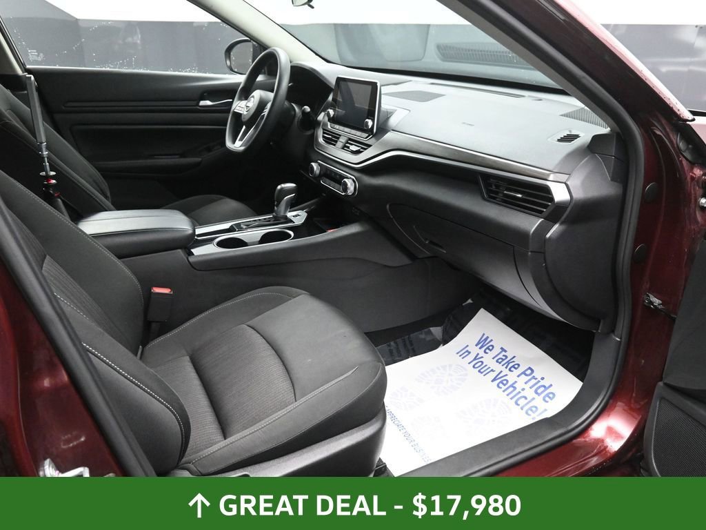 Used 2024 Nissan Altima 2.5 SV image 22