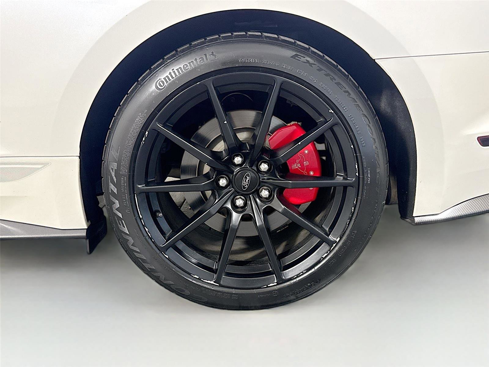 Used 2017 Ford Mustang GT Premium RWD image 28
