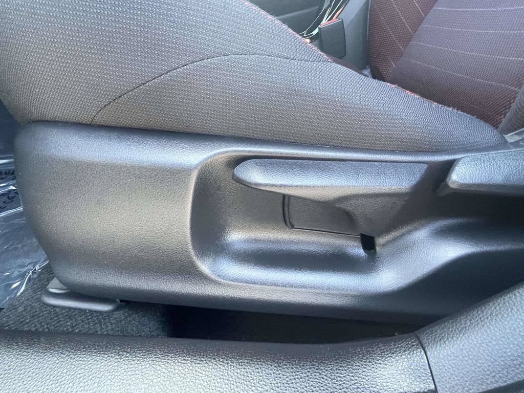 Used 2025 Toyota Corolla SE FWD image 21