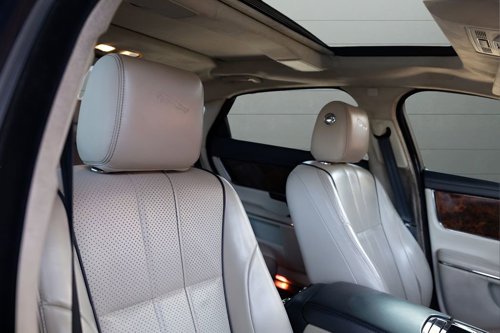 Used 2012 Jaguar XJ L RWD image 84