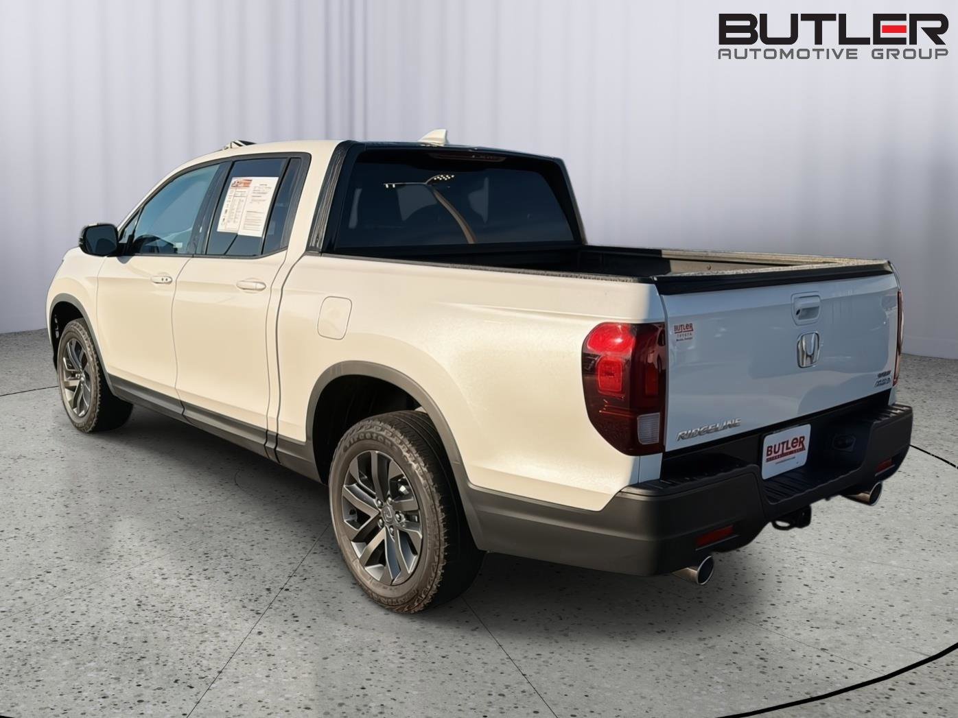 Used 2023 Honda Ridgeline Sport image 4