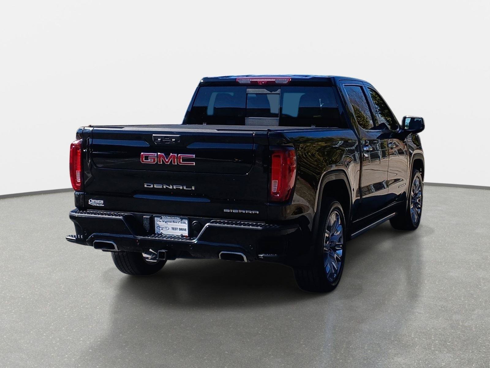 Used 2024 GMC Sierra 1500 Denali AWD/4WD image 6