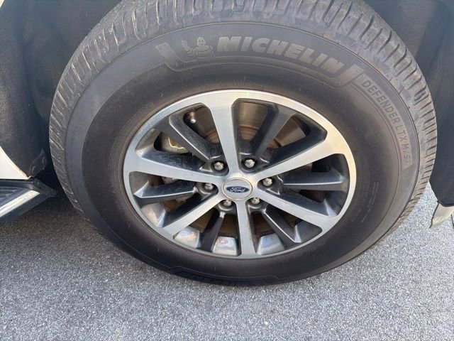 Used 2020 Ford Expedition Max XLT w/ Equipment Group 202A RWD image 5