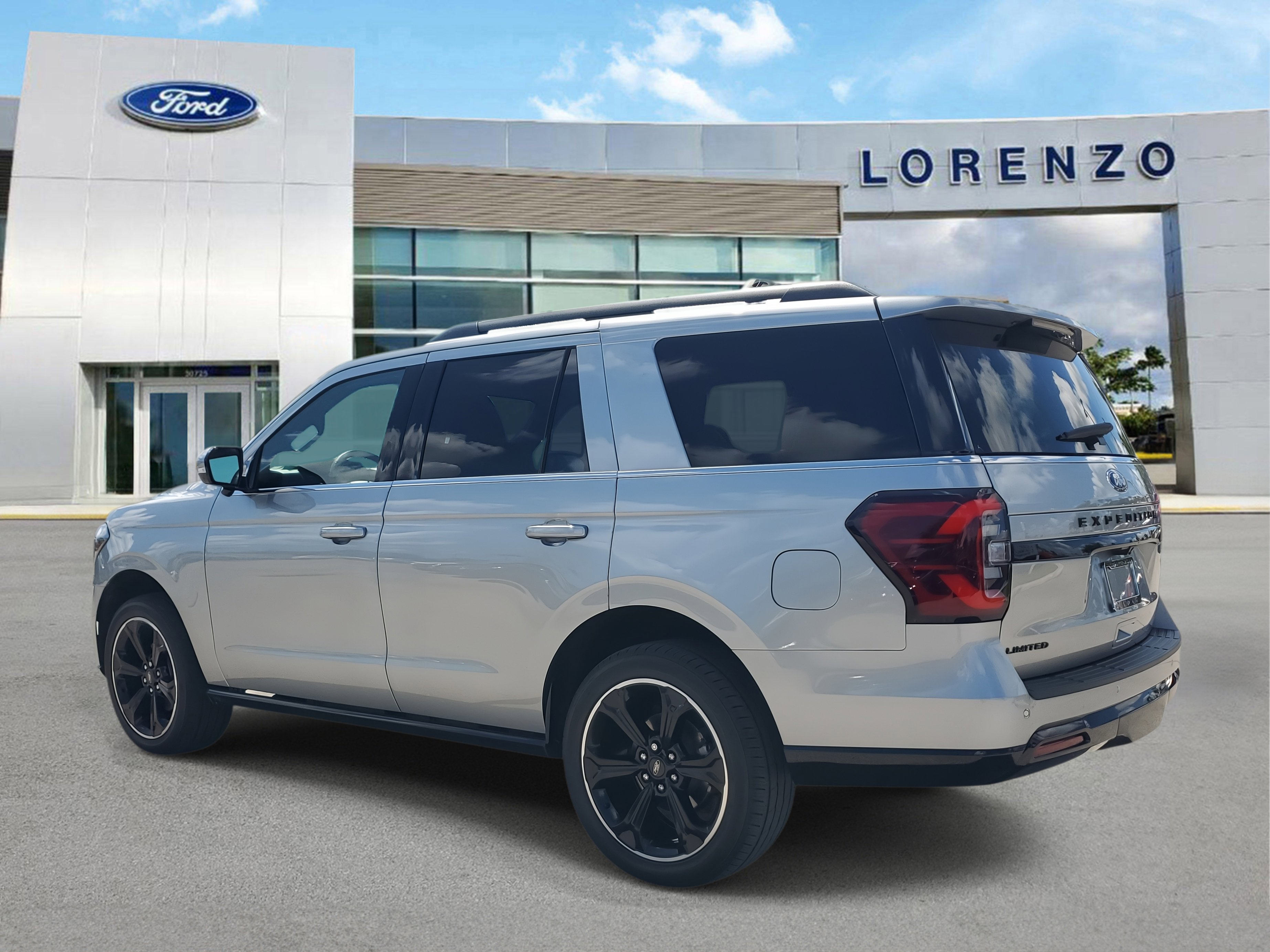 Used 2023 Ford Expedition Limited image 7