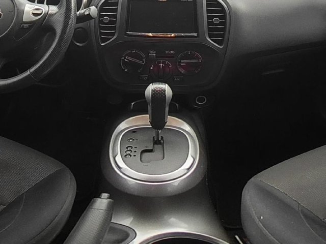 Used 2014 Nissan Juke S FWD image 28