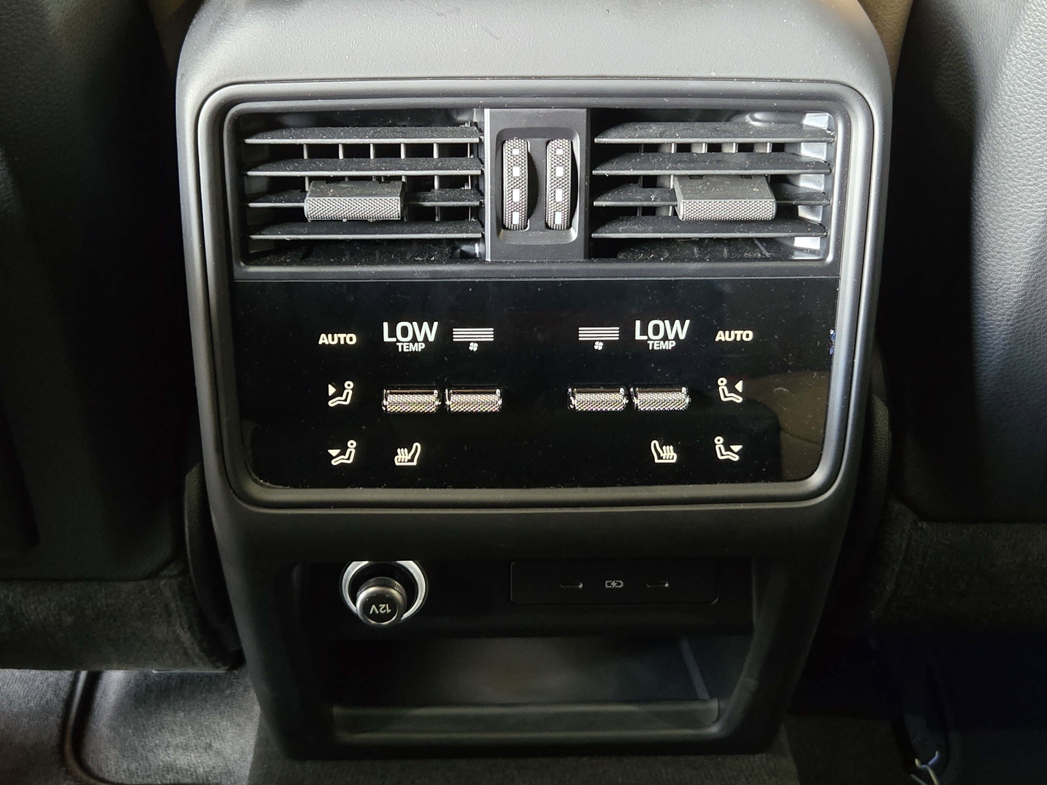 Certified 2025 Porsche Cayenne image 31