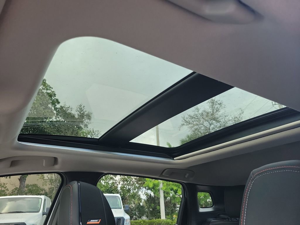 New 2026 Nissan Kicks SR image 28