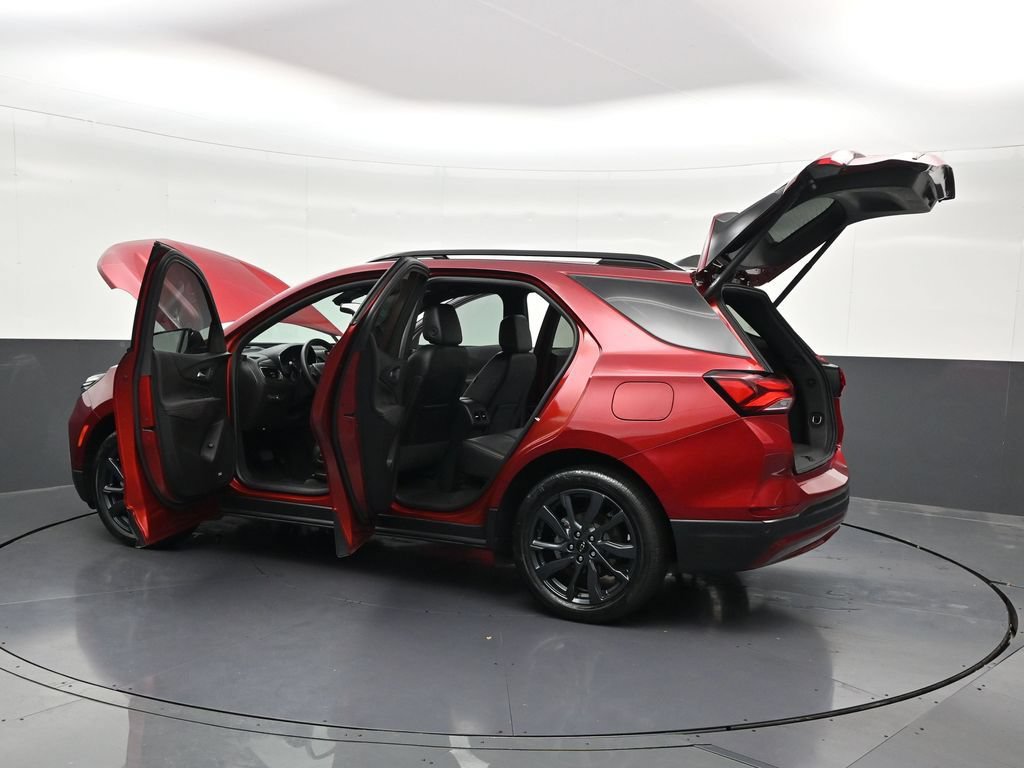 Used 2023 Chevrolet Equinox RS w/ RS Leather Package FWD image 36