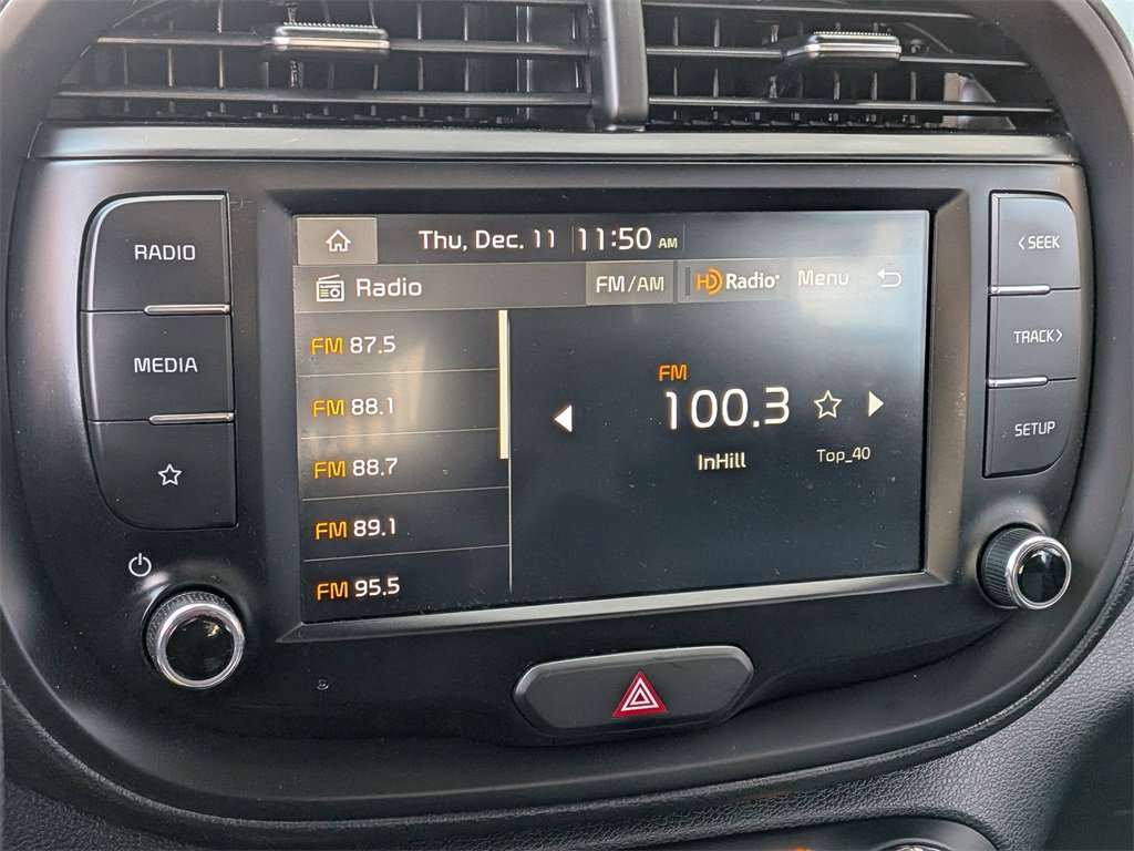 Used 2023 Kia Soul LX image 17