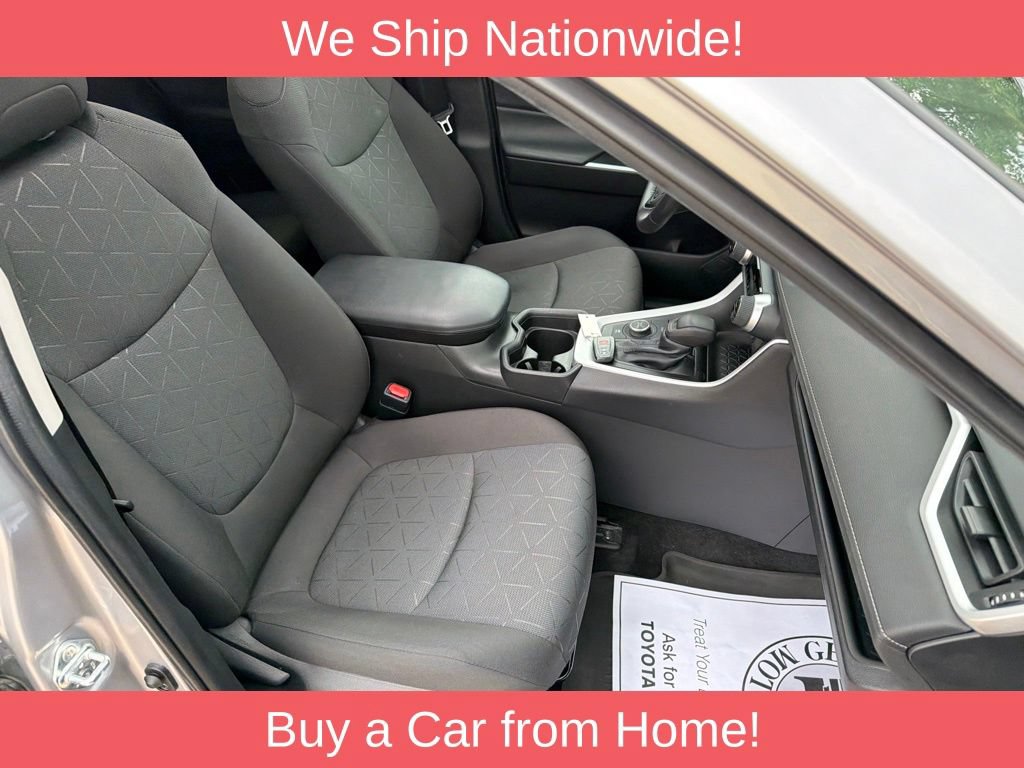 Used 2021 Toyota RAV4 XLE w/ Convenience Package AWD/4WD image 22