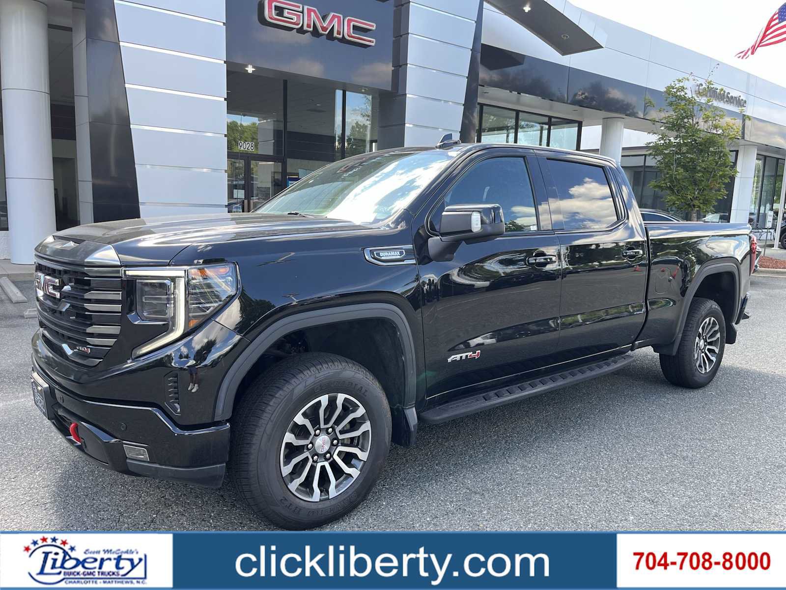 Certified 2022 GMC Sierra 1500 AT4 image 1