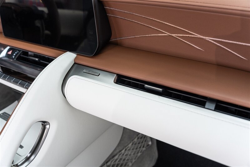 Used 2026 Lexus LC 500 Convertible w/ Inspiration Series RWD image 62