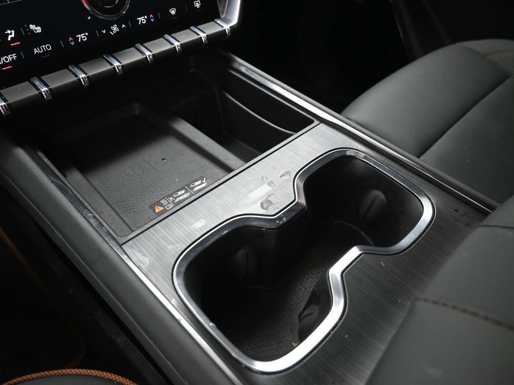 Used 2025 GMC Acadia AT4 w/ Super Cruise Package image 27