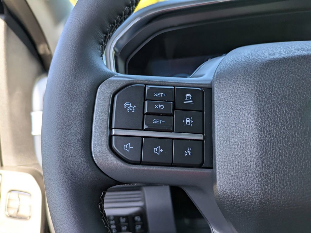 New 2026 Ford F350 Lariat w/ Black Appearance Package image 28