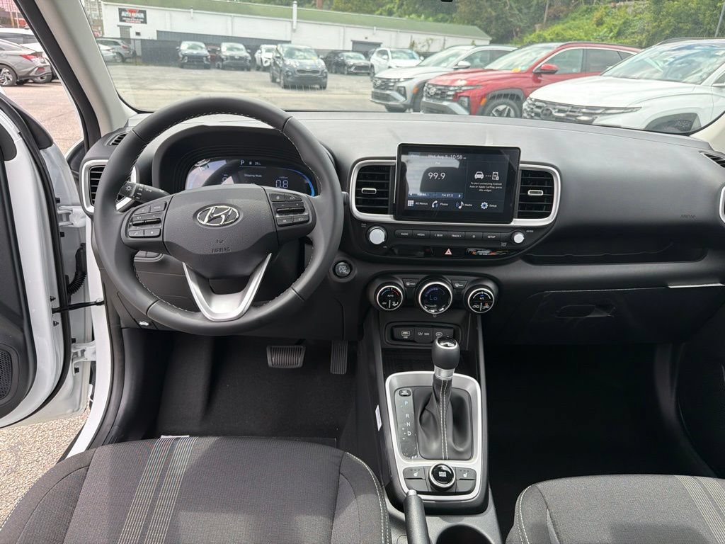 New 2026 Hyundai Venue SEL FWD image 18