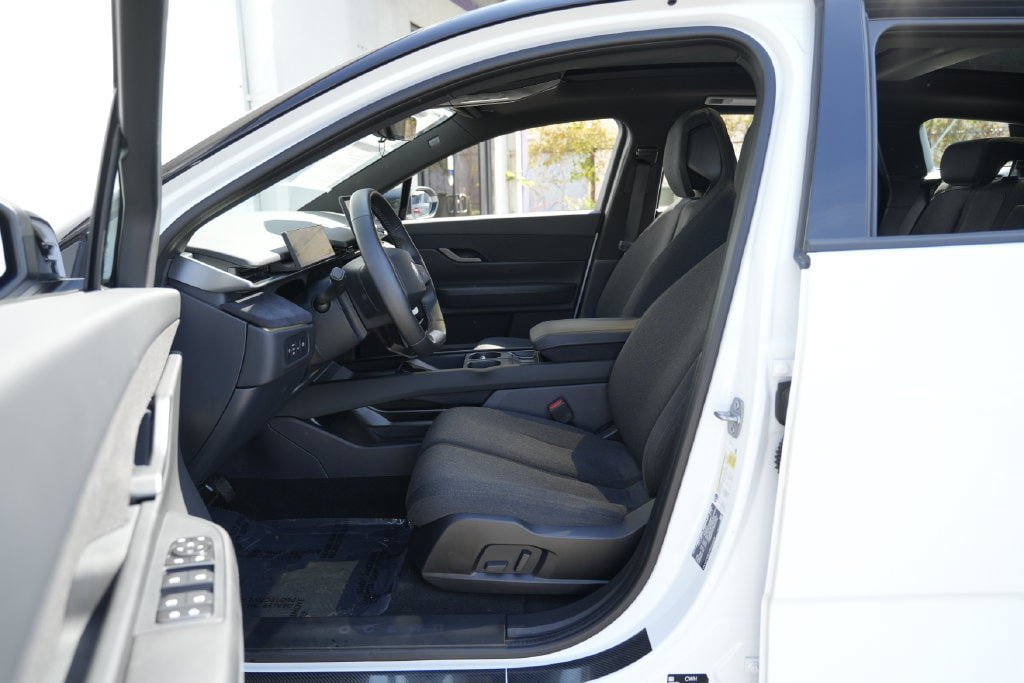 Used 2023 Fisker Ocean Ultra AWD/4WD image 16