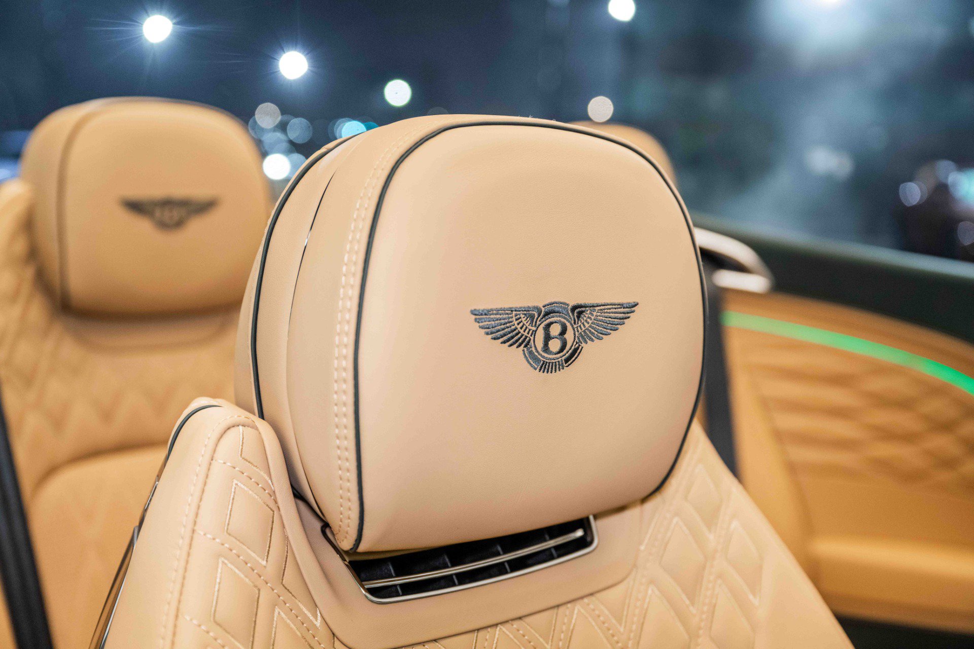 Used 2024 Bentley Continental GT V8 AWD/4WD image 21