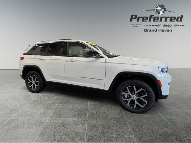 Used 2024 Jeep Grand Cherokee Limited AWD/4WD image 8