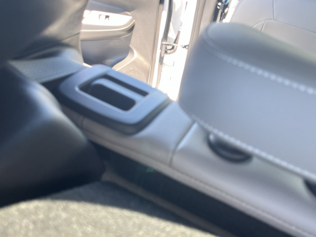Used 2025 Buick Envista Avenir FWD image 33