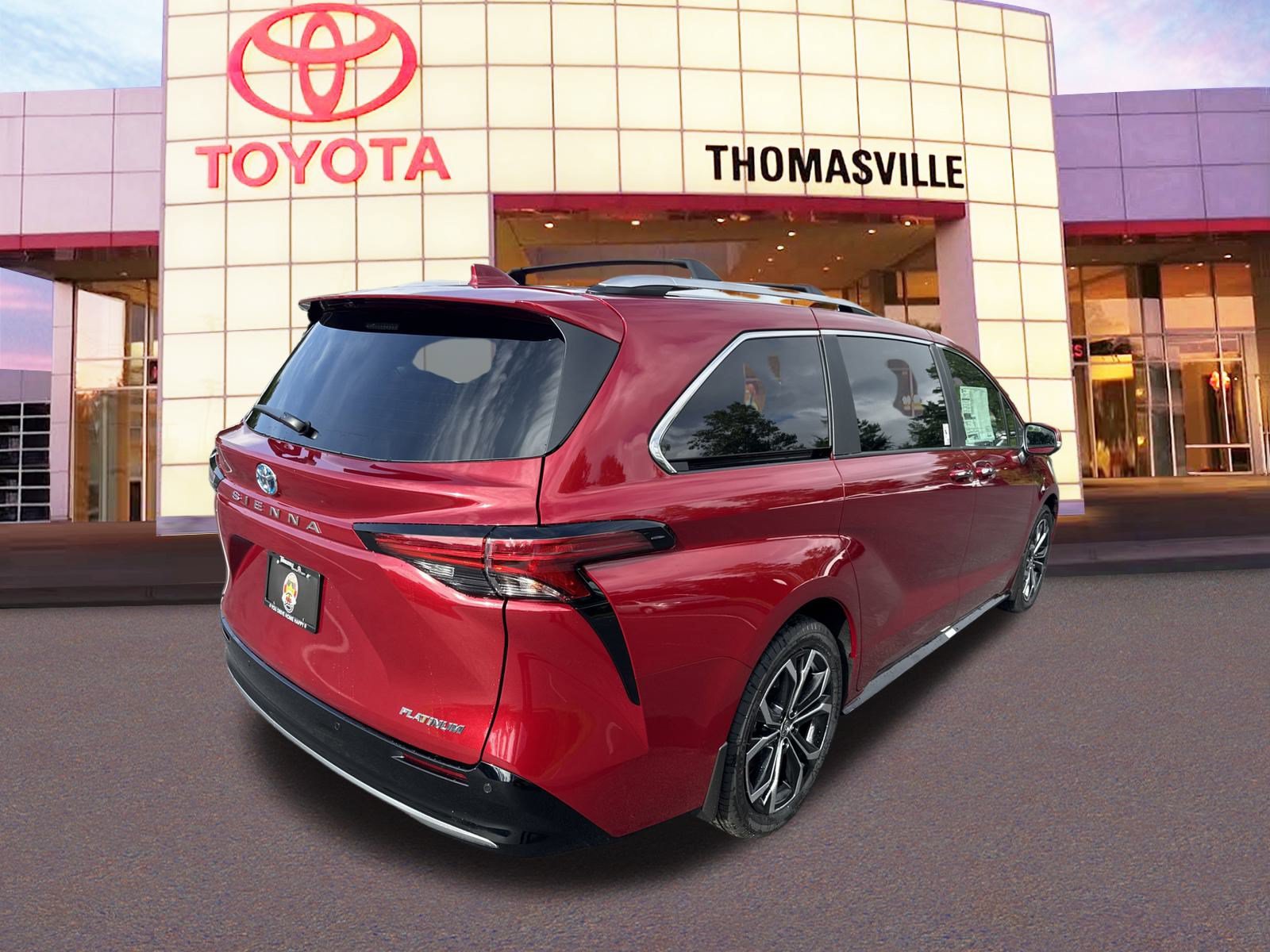 New 2025 Toyota Sienna Platinum FWD image 5