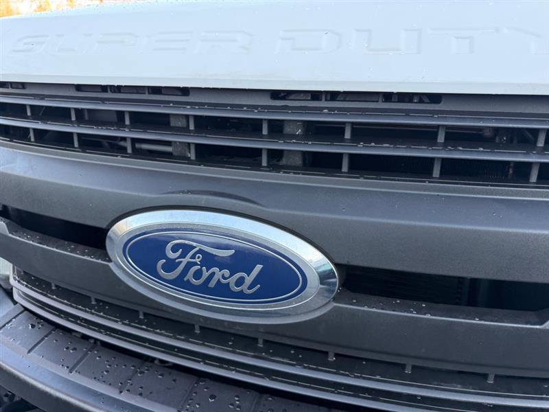Used 2017 Ford F250 XL w/ Power Equipment Group image 38