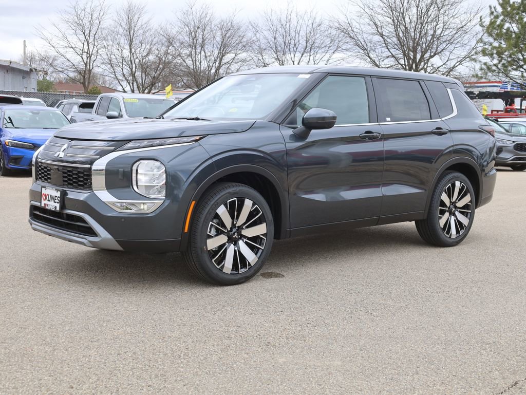 New 2025 Mitsubishi Outlander SE image 4