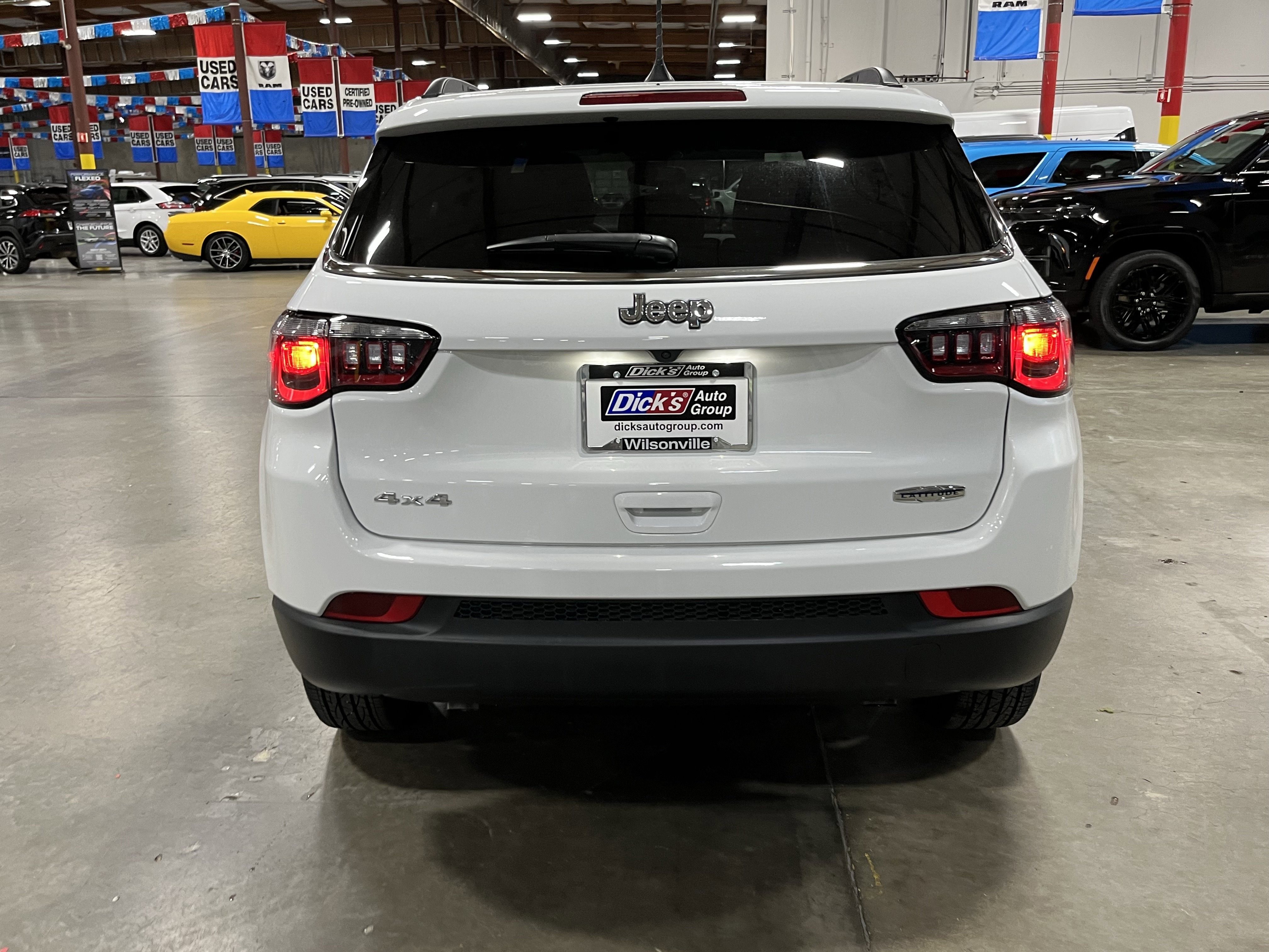 Certified 2025 Jeep Compass Latitude AWD/4WD image 4