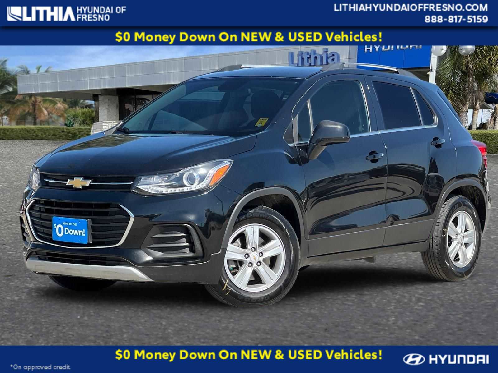 Used 2020 Chevrolet Trax LT image 1