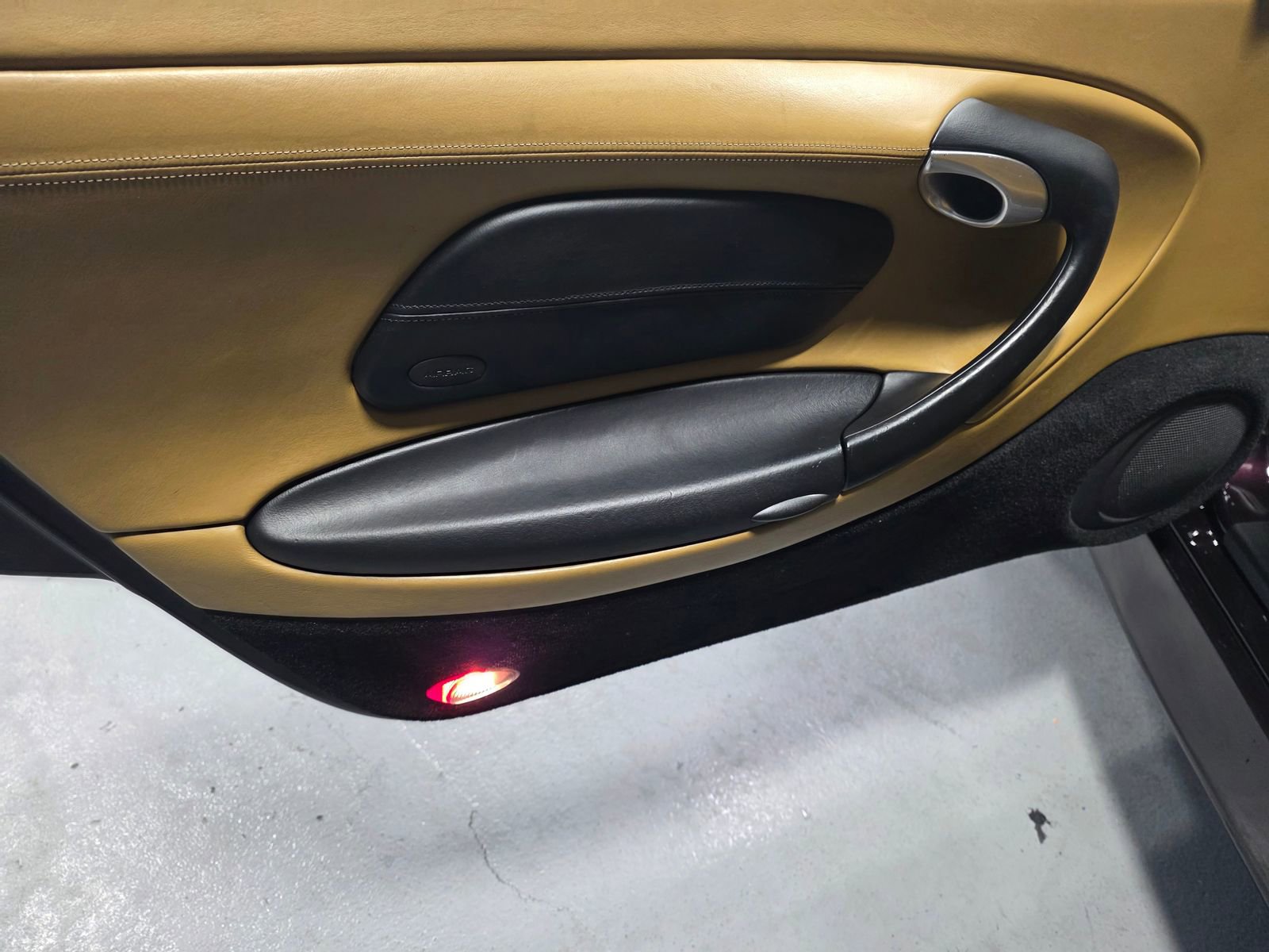 Used 1999 Porsche 911 Carrera RWD image 33