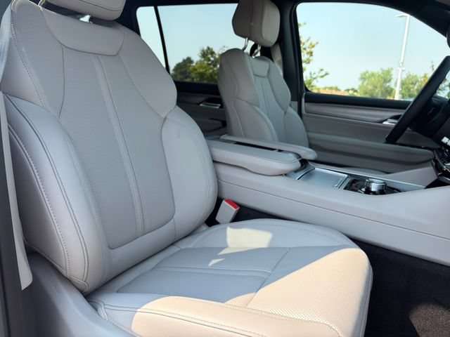 New 2026 Jeep Grand Wagoneer 4WD w/ Premium Group I image 33