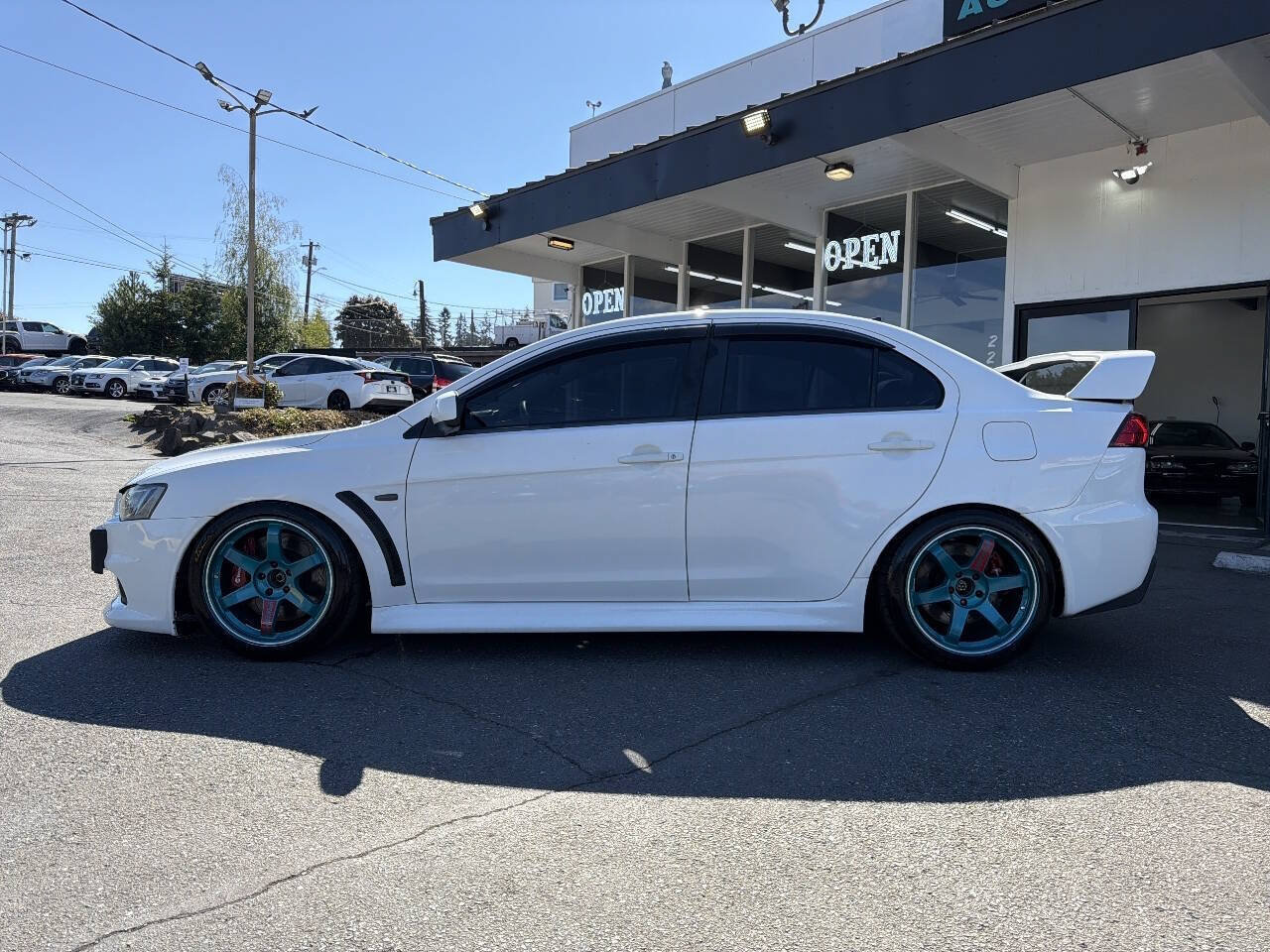 Used 2014 Mitsubishi Lancer Evolution GSR AWD/4WD image 3