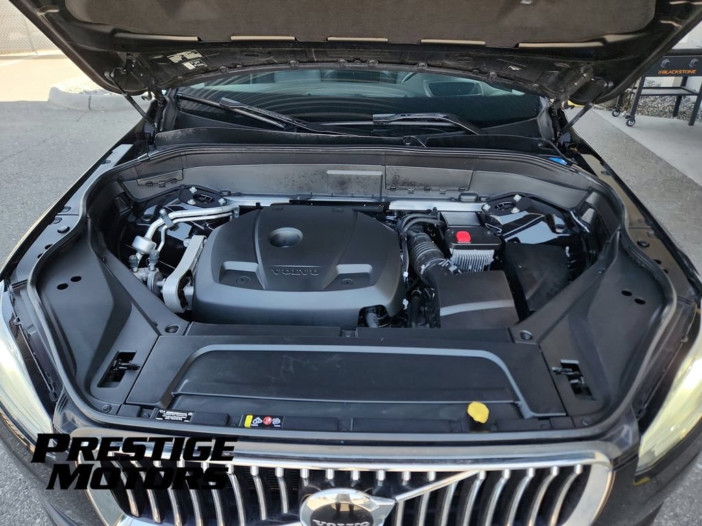 Used 2020 Volvo XC90 T6 Momentum AWD/4WD image 16