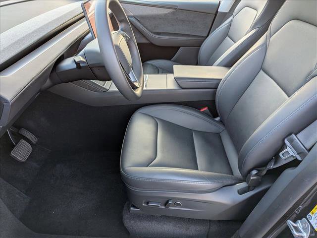 Used 2026 Tesla Model Y Long Range image 15