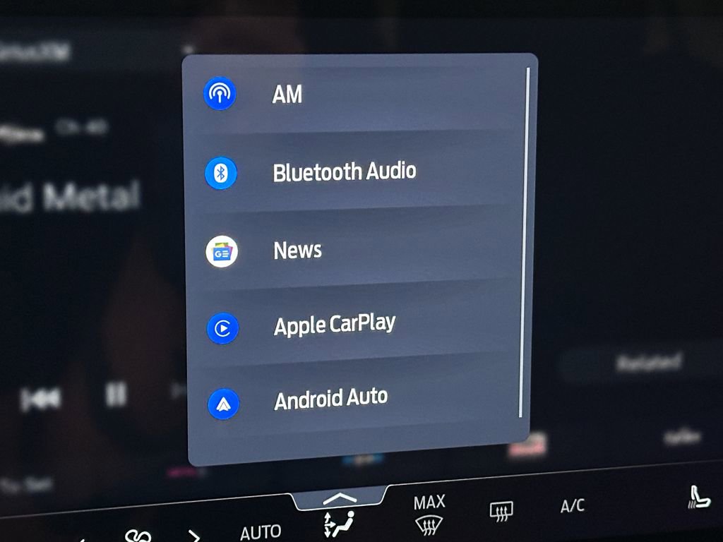 New 2025 Ford Explorer ST-Line w/ ST-Line Street Pack image 38
